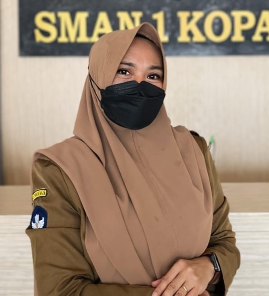 ENI DAHLIANTI, S.Sos